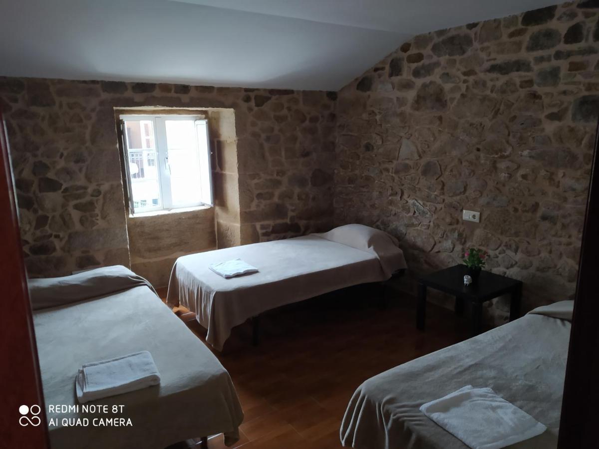 Pension - Albergue De Logrosa Negreira Exteriör bild