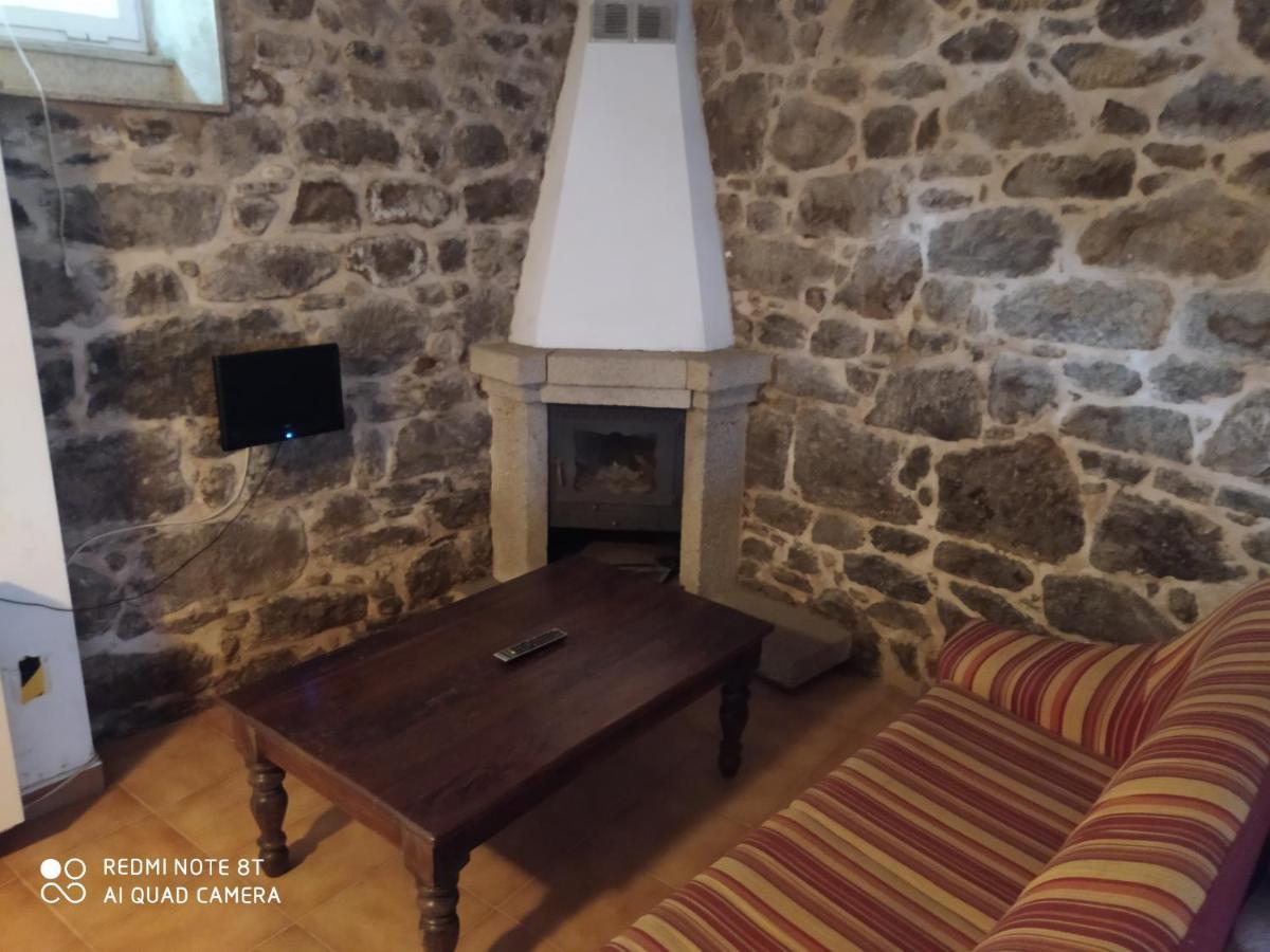 Pension - Albergue De Logrosa Negreira Exteriör bild