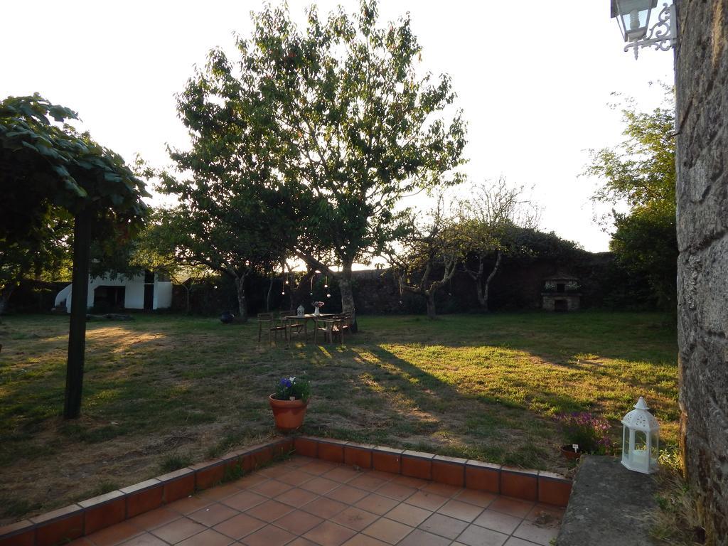 Pension - Albergue De Logrosa Negreira Exteriör bild